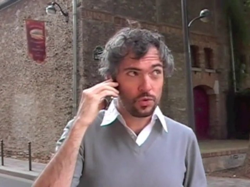 Fausse pub Iphone 4: le Içacoupe