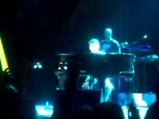 Ο Μιχάλης Χατζηγιάννης τραγουδά για τον Μάριο Τόκα