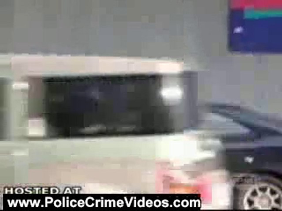 Police Crime Videos: Police Officer Fights Drughead