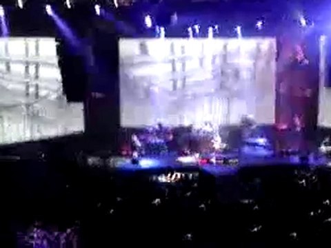 Indochine 12/09/10 Zénith de Lille un ange à ma table