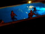baignade a minuit dans la piscine a luzarche