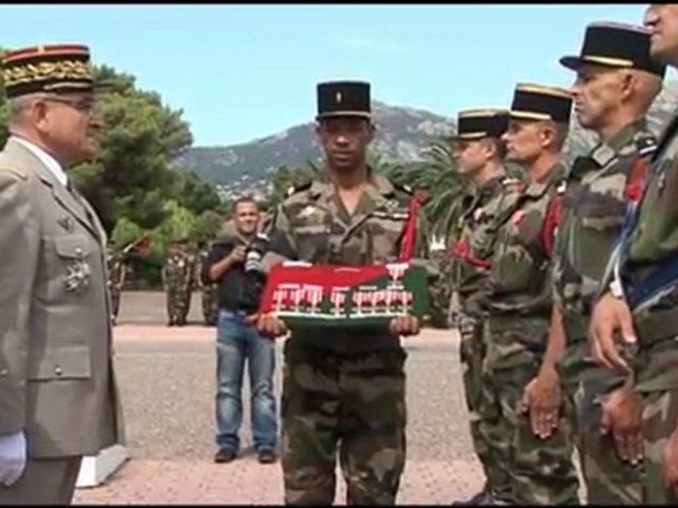 Dissolution du groupe interarmée au 2 REP