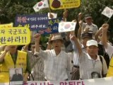 South Koreans Protest Rice Aid to North