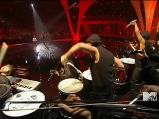 Larger-than-life Lady Gaga sweeps MTV Video Awards