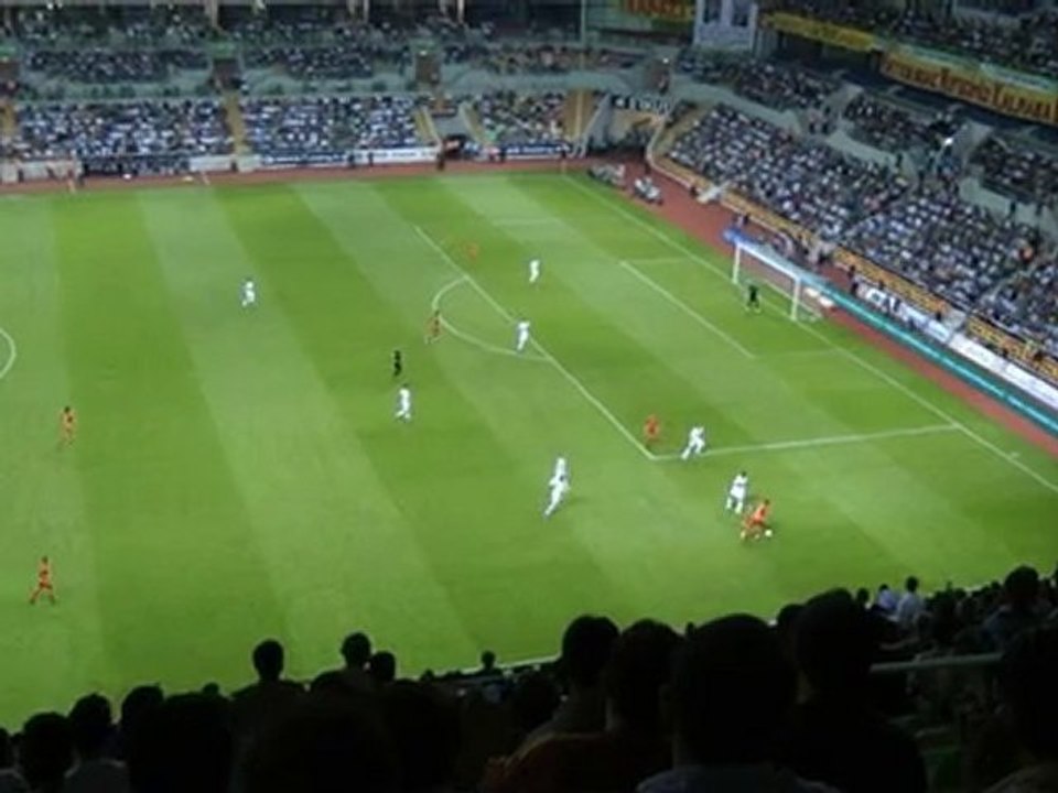 Kadir Has Stadyumunda hilal
