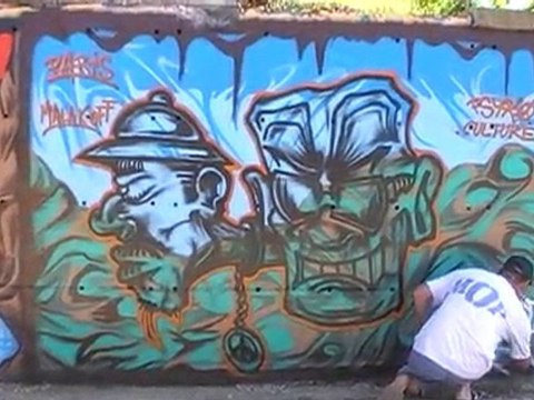 Vidéo 3 Graffiti 2 Persos Lloret de Mar-Espagne (20.08.2010)
