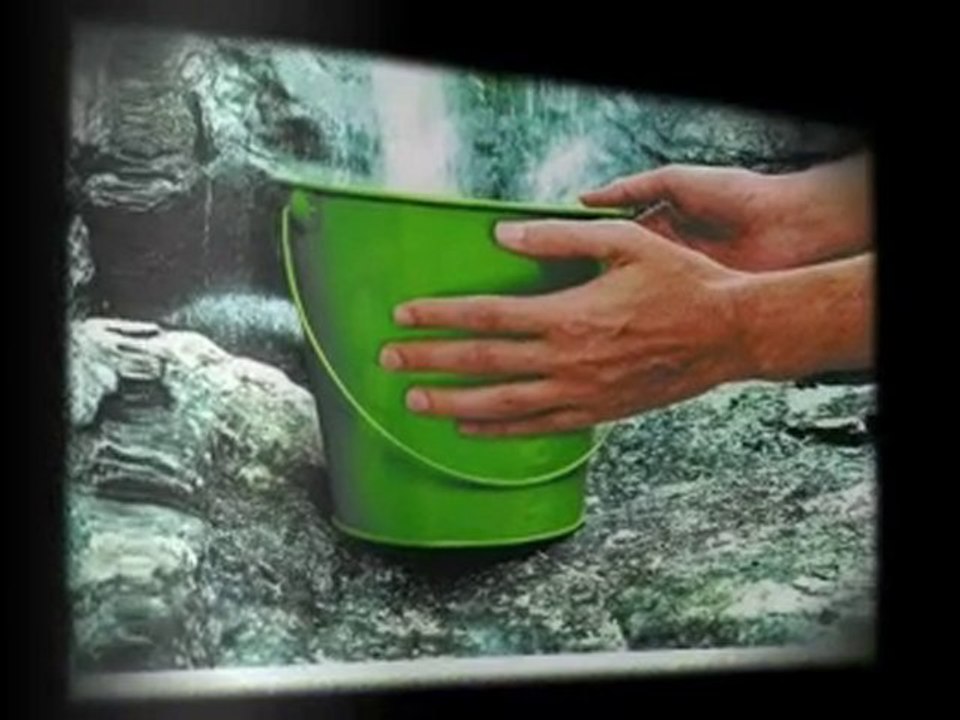 Exposición Puertas: Publicidad Solidaria