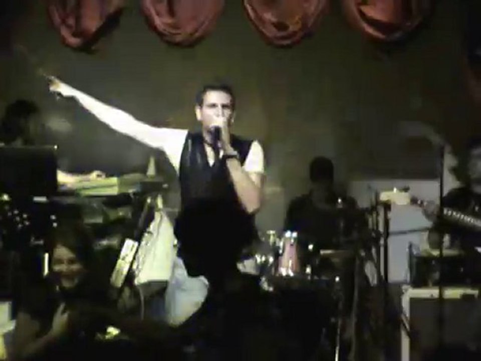 Şafak Yaşar- Live Performance Şeytan-Uçurum 2008 Hancı