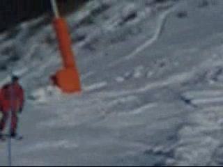 Chute Ski hors piste sur de la music