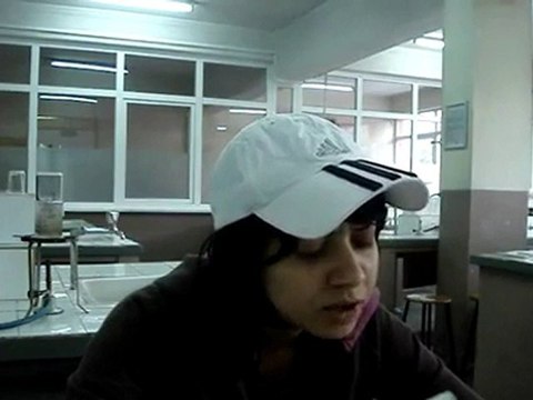 sevemem senden baska gozum arar gozlerini