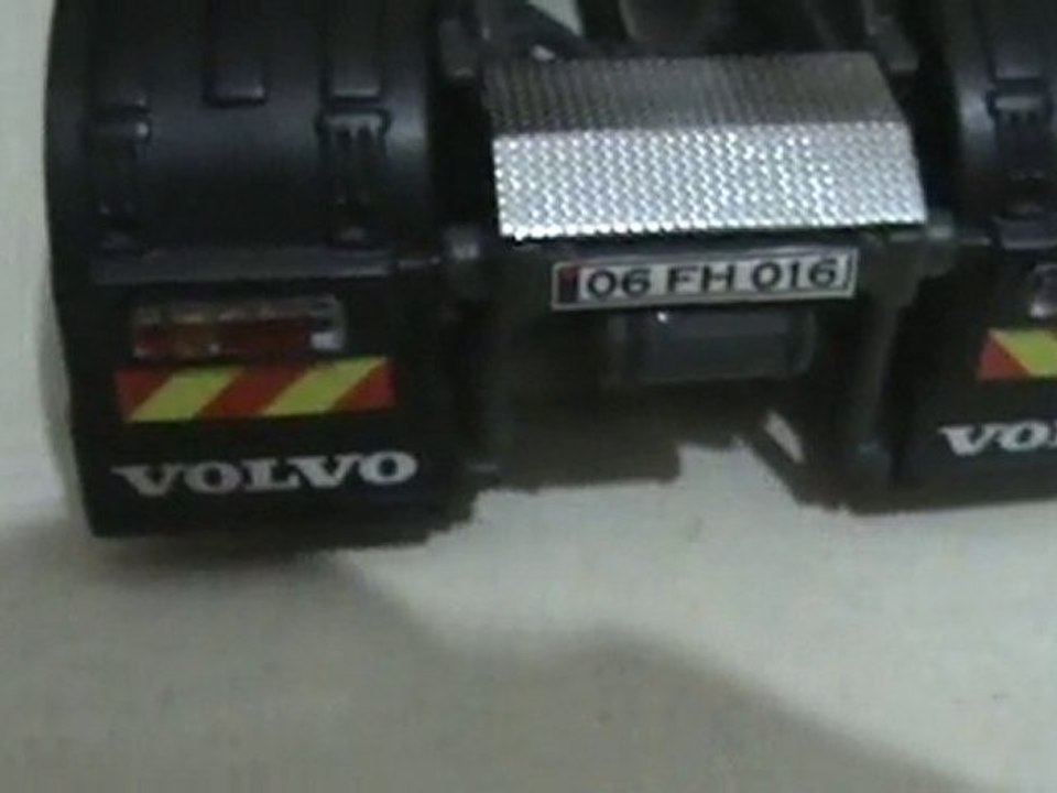 Volvo FH16  610 Orjinal Motorart. Diecast 1,43