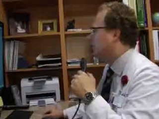 Cardiologist Using EHR in his Office