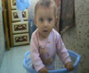 küçük iremin ilginç düşüşü