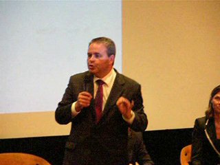 réunion-débat retraites avec Xavier BERTRAND -1