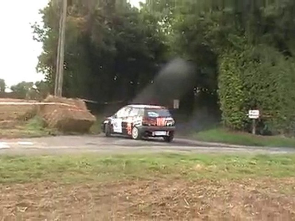 8 EME RALLYE NATIONAL DU PAYS DAUGE 2010
