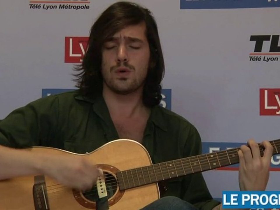 Robert Francis interprète Junebug en acoustique