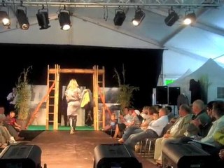 Défilé de mode 100% flamand à la Foire d'Hazebrouck