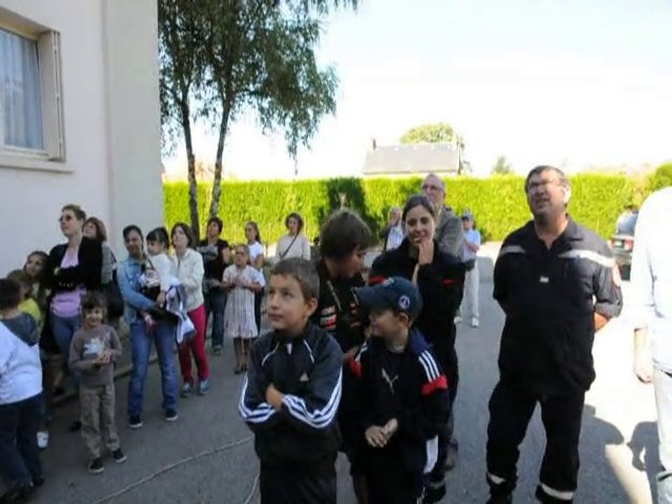Démonstration des sapeurs pompiers de Génelard (2010)