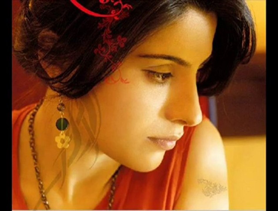 Rojda - Gelmiş bahar geçmiş yazlar