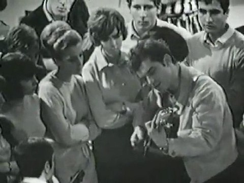 LUIGI TENCO - CUANDO / ME ESTOY ENAMORANDO DE TI