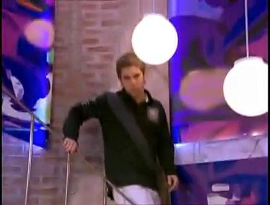 ESCENA ADELANTO CAPÍTULO 77 (ERREWAY2008)