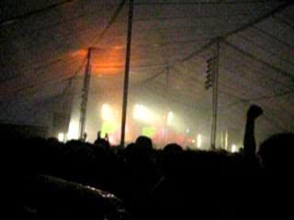 Pendulum au Dour festival 2006