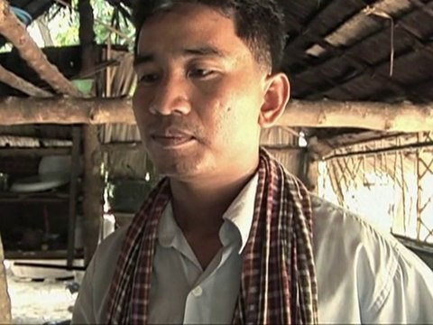 Cambodian journalist coaxes confession from Khmer Rouge leader