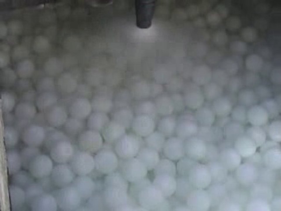 spraying ice thermal storage