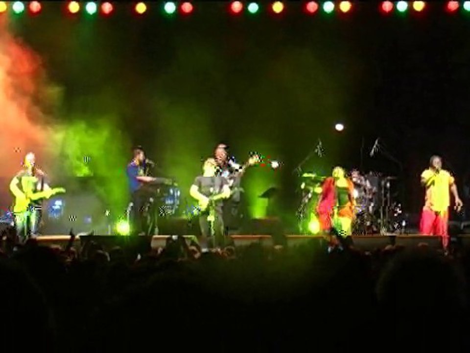 16. Scatterlings Of Africa - Johnny Clegg - Béziers 2010