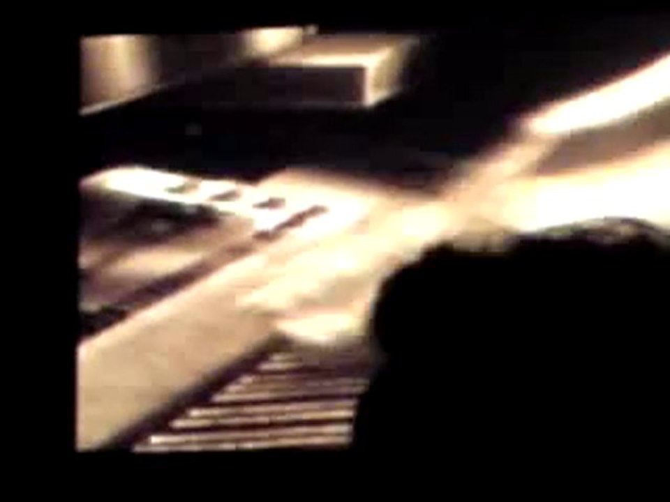 Indochine 15/09/10 Paris-Bercy " Tes yeux noirs"