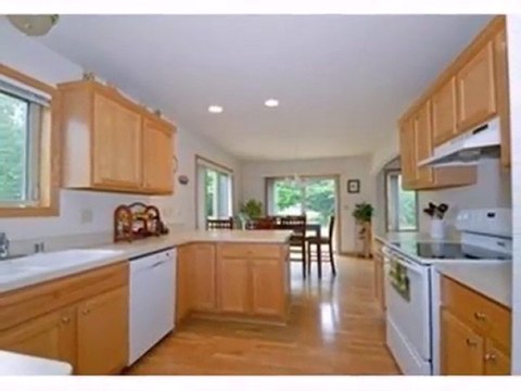 Homes for Sale - W196N11476 Shadow Wood Dr - Germantown, WI