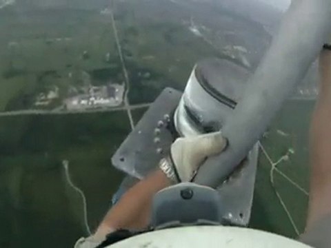 vertige ! reparer une antenne à 540m !