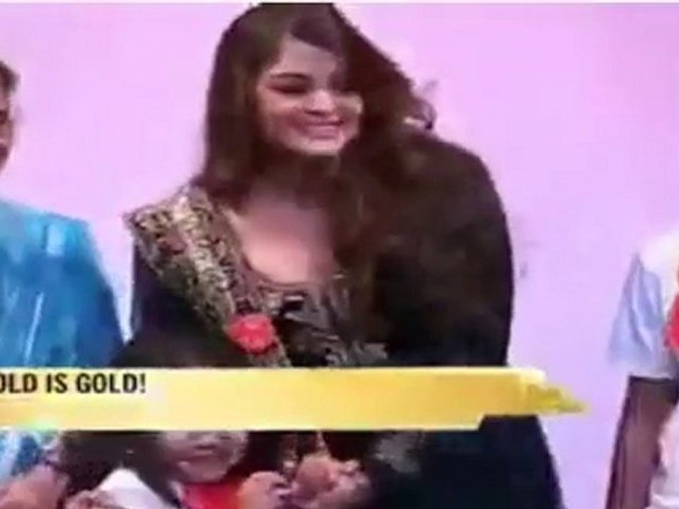 Aishwarya Rai Bachchan Promoting Action Replayy - 2010