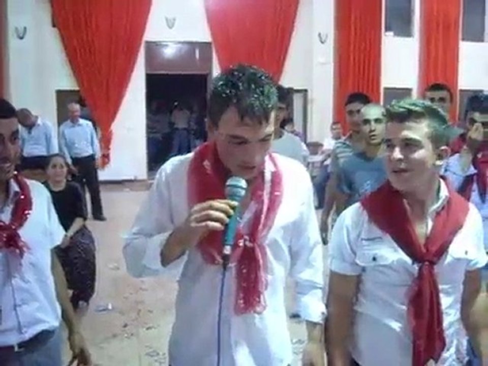 90-3 askerlerin kına gecesi videosu tekmil verme