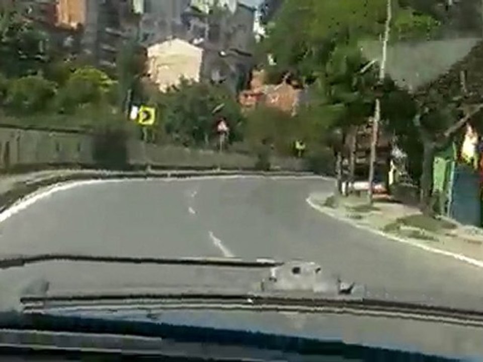 Siyah direksiyonda :)