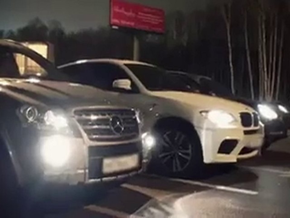 BMW X6 M Technic - Mercedes ML 63 AMG - Porche Cayenne Turbo