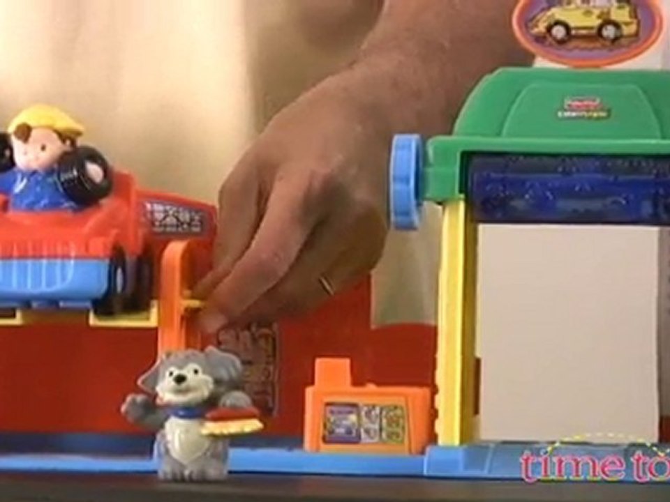 Little People Spin 'n Sparkle Car Wash from Fisher-Price
