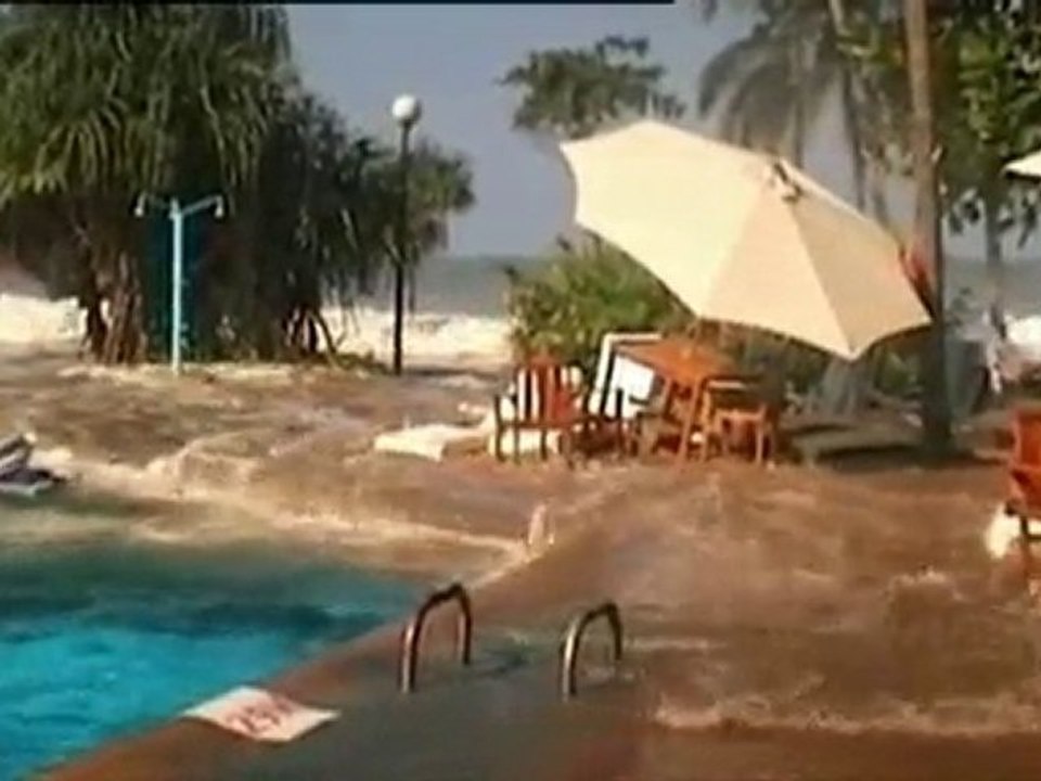 Tsunami, images intimes d'une catastrophe + Débat p4