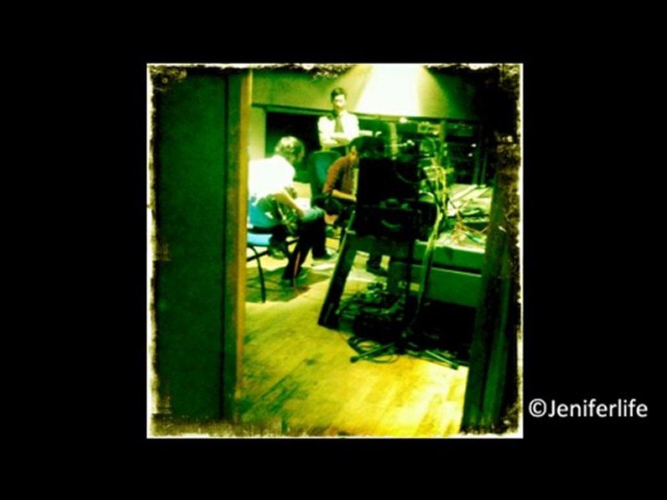 Jenifer au 6/9 de NRJ (sept 2010)