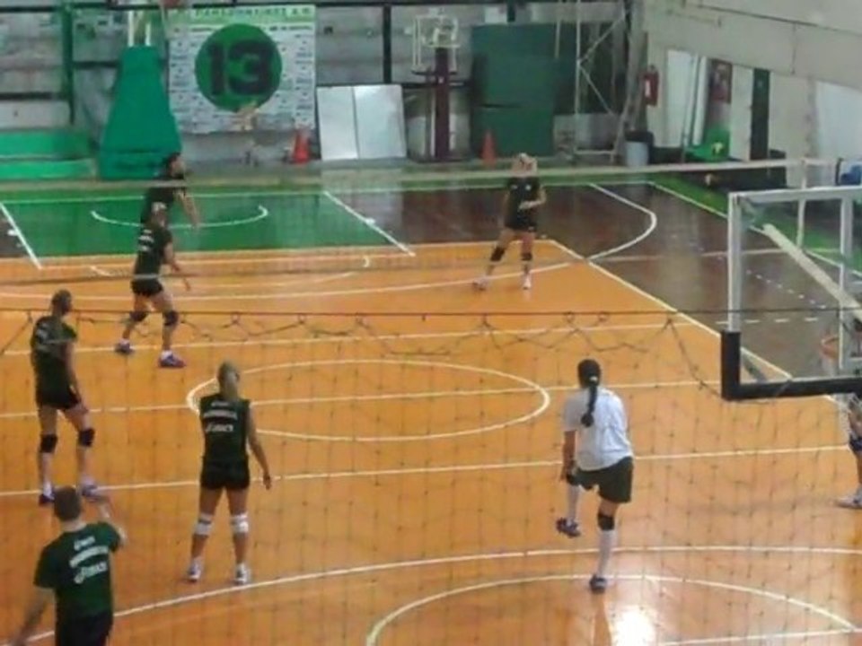 Proponisi volley gynaikon sti Leoforo
