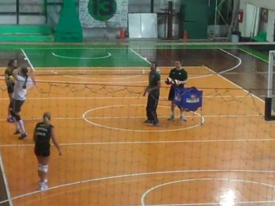 Proponisi volley gynaikon sti Leoforo