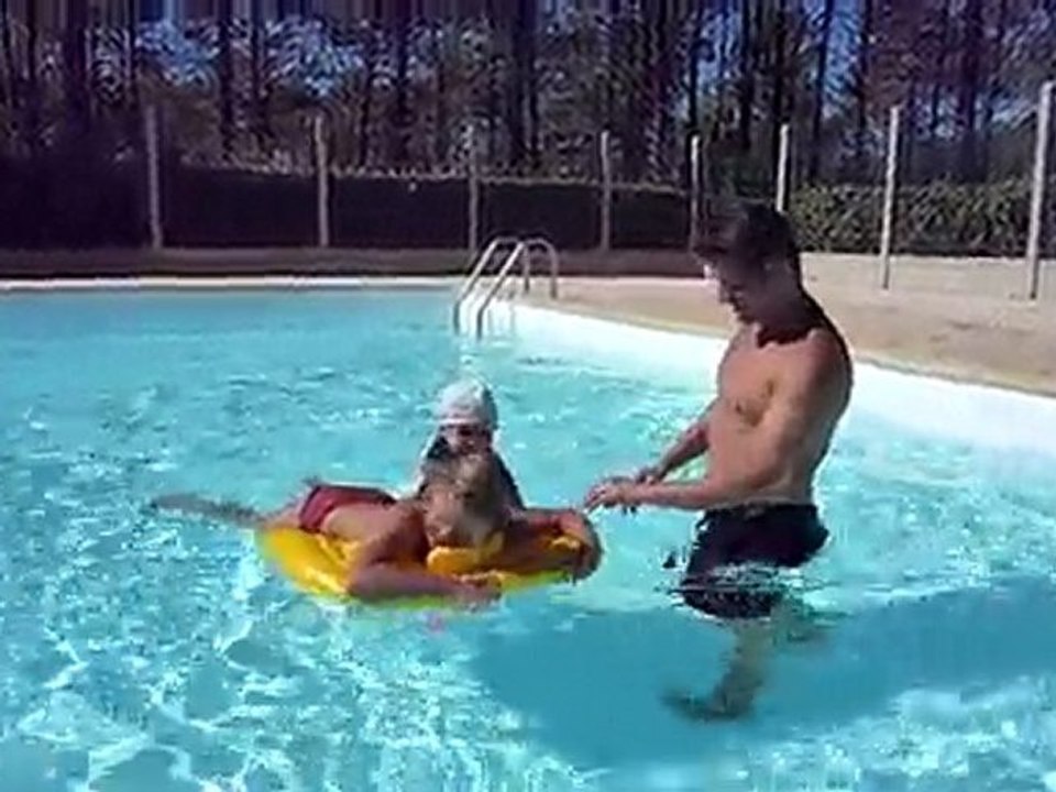 20100831 Romain et Clara piscine Lacanau