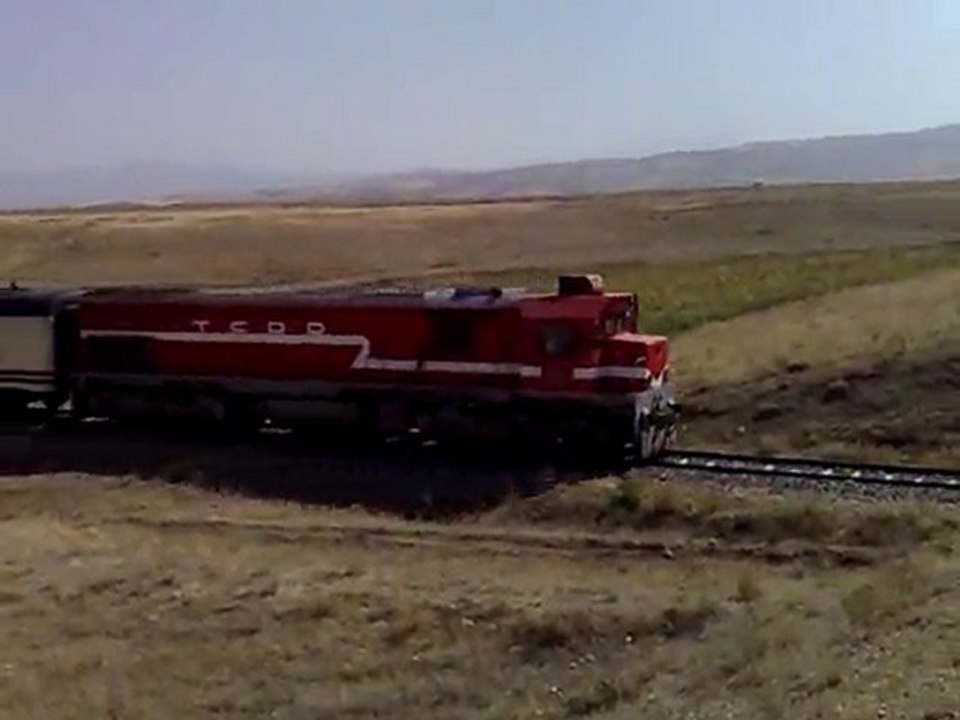 Tren geçti bizde baktık :)