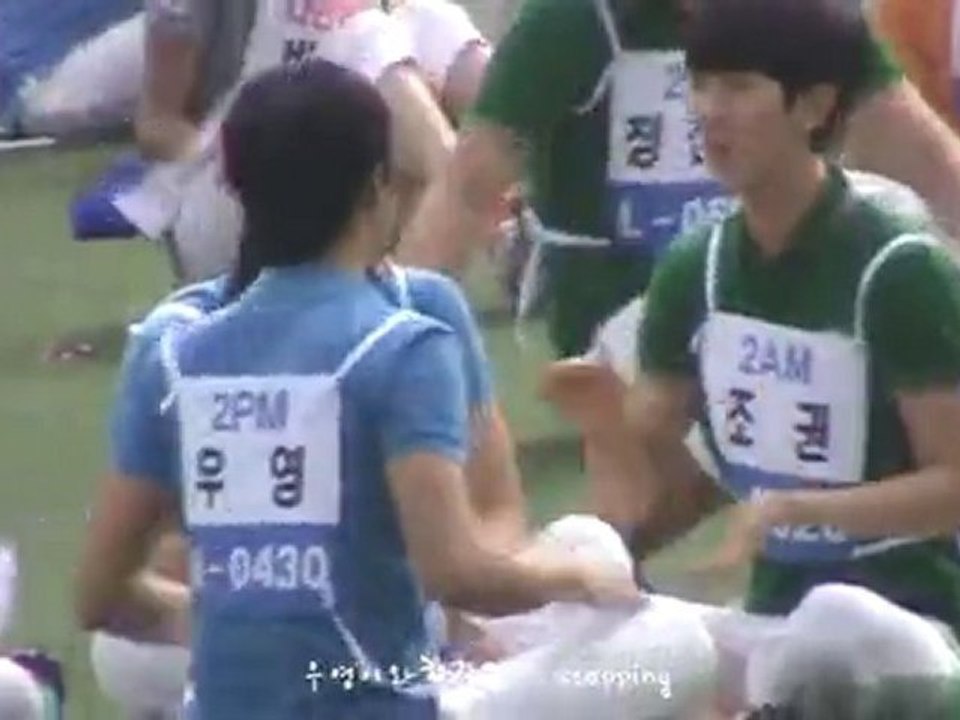WooYoung and JoKwon Playing @ Idol Sports Filming 100914