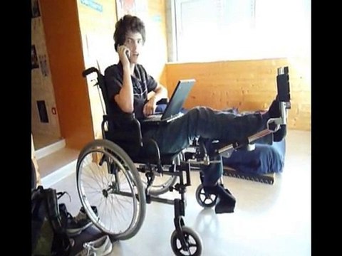 Les deux minutes du peuple : Réceptioniste dans un 5 étoiles