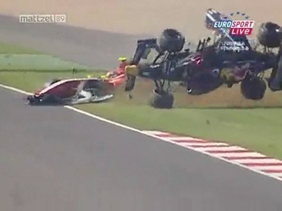 WSBR silverstone 2010 big crash start