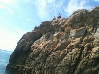 Saut du rocher à Cleder 12M de haut !!!