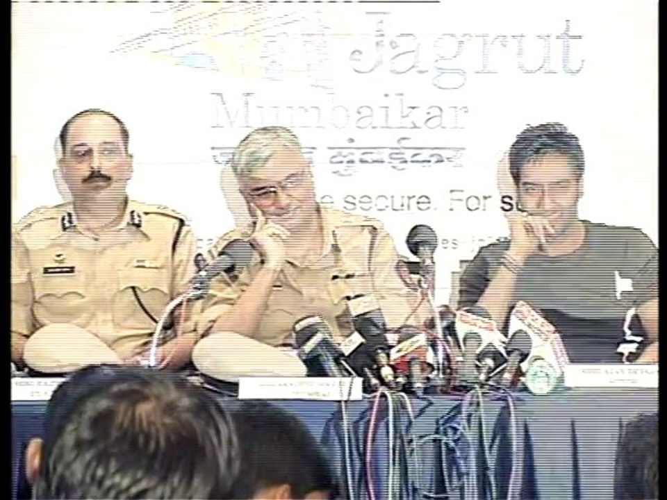 Ajay Devgan Associated With Mumbai Police's Alert Campaig