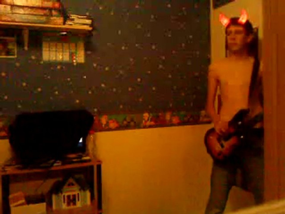 logan chante Ac/Dc - Highway to hell the c@d3