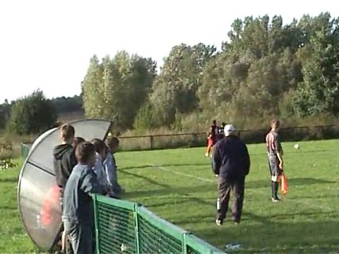 Grot Gardno - Iskierka Szczecin 0:2 (skrót meczu)